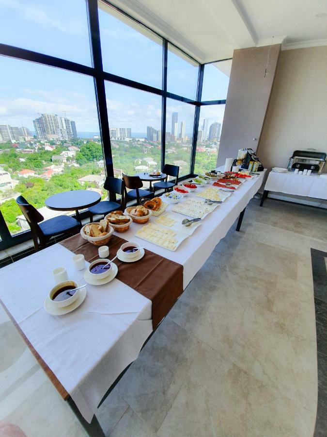 City Hotel บาทูมิ ภายนอก รูปภาพ
